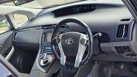 Toyota Prius 1.8 VVT-h T Spirit Hatchback 5dr Petrol Hybrid CVT Euro 5 (s/s) (136 ps) 43