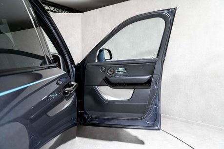 Rolls-Royce Cullinan V12. DYNAMIC PACKAGE. ACTIVE CRUISE. SHOOTING STAR HEADLINER. HUD 15