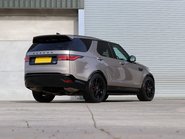 Land Rover Discovery 5