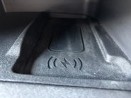 Land Rover Discovery D300 Commercial Dynamic HSE 29