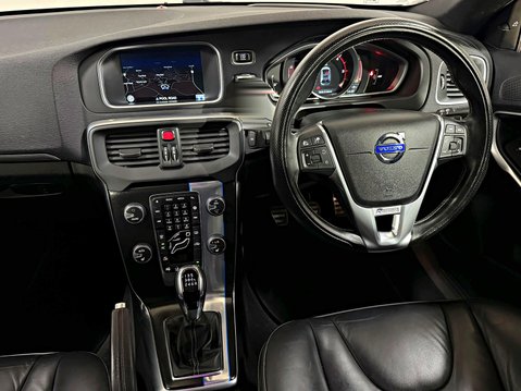 Volvo V40 R-DESIGN NAV D3 S/S 2.0 DIESEL MANUAL 15