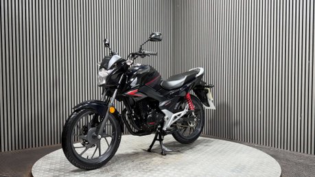 Honda CB GLR125 2018 ONLY 8K MOT OCTOBER 2027 125CC LEARNER BIKE 5