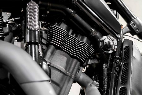 Harley-Davidson V-Rod VRSCDX NIGHT ROD SP 1250 14. BESPOKE ONE-OFF EXAMPLE. 400 SECTION REAR. 22