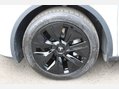 Tesla Model Y LONG RANGE AWD 33