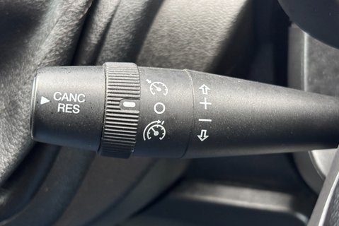 Peugeot Boxer 333 L1 H1 120 ps BlueHdi Professional - Sat Nav & Air Con 26