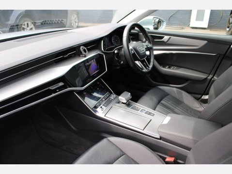 Audi A6 TDI SPORT MHEV 10