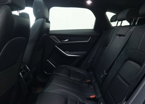 Jaguar F-Pace 2.0 P400e 17.1kWh R-Dynamic Black SUV 5dr Petrol Plug-in Hybrid Auto AWD Eu 51