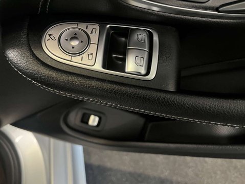 Mercedes-Benz C Class 2.0 C 300 AMG Line Premium Auto 2dr 11