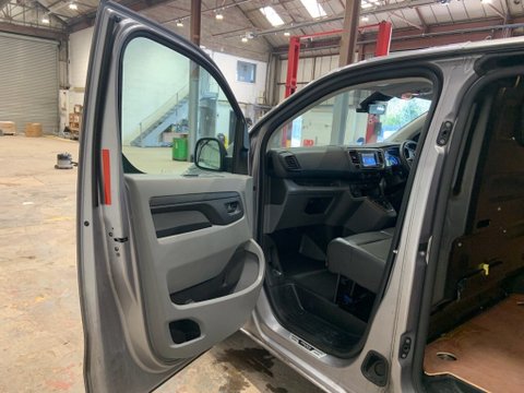 Toyota Proace L2 ICON CRC 21