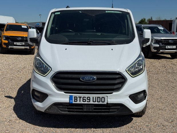 Ford Transit Custom Crew Cab AUTO LWB L2H1 Limited 320 Air Con Alloys Sensors EURO 6 3