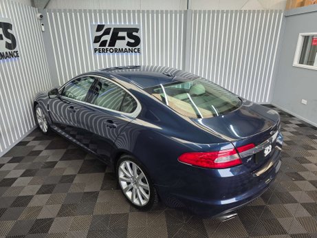 Jaguar XF 3.0d V6 Premium Luxury Saloon 4dr Diesel Auto Euro 5 (240 ps) 14