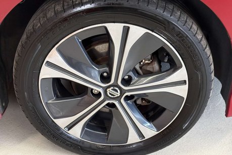 Nissan LEAF 40kWh Tekna Hatchback 5dr Electric Auto (150 ps) 19
