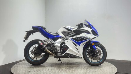 Lexmoto LXR 2020 8K E4 PROJECT SPORTS BIKE 125CC LEARNER BIKE