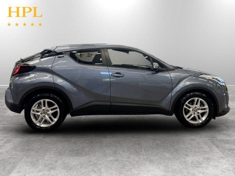 Toyota C-HR 1.8 VVT-h GPF Icon SUV 5dr Petrol Hybrid CVT Euro 6 (s/s) (122 ps) 8