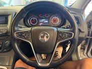 Vauxhall Insignia 2.0 CDTi ecoFLEX Design Euro 5 (s/s) 5dr 31