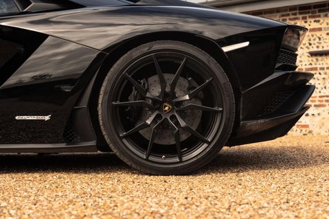 Lamborghini Aventador 6.5 V12 LP 740-4 S ISR 4WD Euro 6 2dr 19