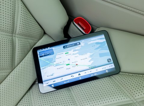 Mercedes-Benz S Class S580 Maybach First Class 23