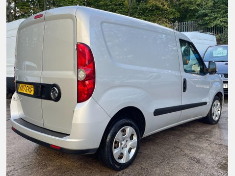 Vauxhall Combo 1.3 CDTi 2000 16v Sportive Panel Van 3dr Diesel Manual FWD L1 H1 (133 g/km, 9
