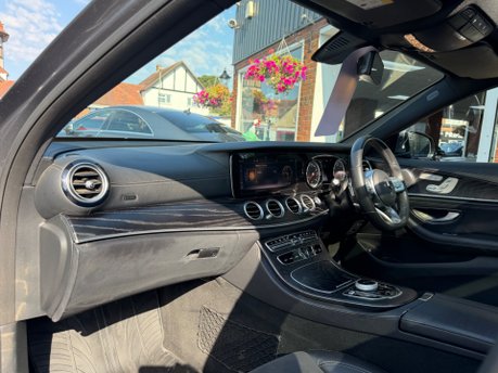 Mercedes-Benz E Class 2.0 E220d AMG Line (Premium) Estate Diesel G-Tronic+ Euro 6 (s/s) (194ps) 23