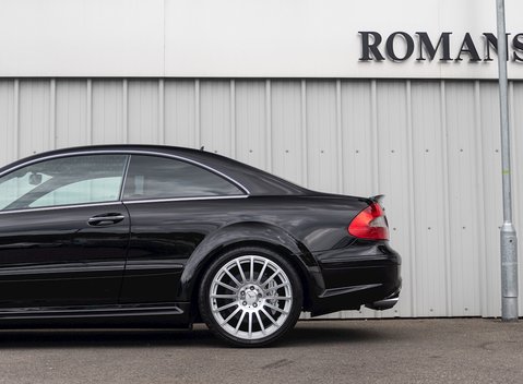 Mercedes-Benz CLK AMG Black Series 30