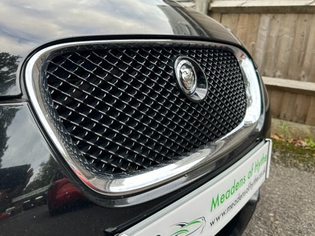 Jaguar XF 3.0D V6 S PORTFOLIO 4Dr AUTOMATIC 10