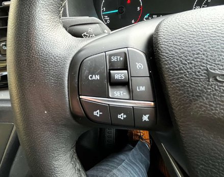 Ford Tourneo Custom 2.0 Tourneo Custom 320 Zetec EcoBlue Auto 4dr 50