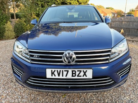 Volkswagen Touareg 3.0 TDI V6 BlueMotion Tech R-Line Plus Tiptronic 4WD Euro 6 (s/s) 5dr 8