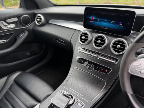 Mercedes-Benz C Class 2.0 C220d AMG Line (Premium) G-Tronic+ Euro 6 (s/s) 4dr 24