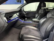 Audi Q8 3.0 TDI V6 50 S line SUV 5dr Diesel Tiptronic quattro Euro 6 (s/s) (286 ps) 33