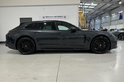 Porsche Panamera 4 SPORT TURISMO PDK 2