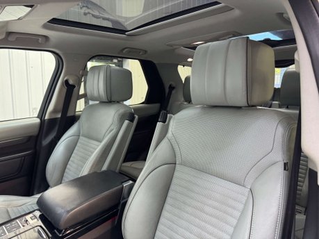 Land Rover Discovery 3.0 Discovery Luxury HSE TD6 Auto 4WD 5dr 53