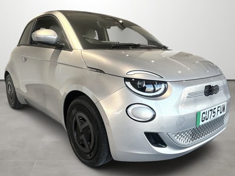 Fiat 500 87kW Giorgio Armani 42kWh 3dr Auto 1