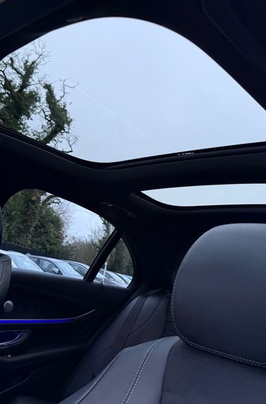 Mercedes-Benz E Class E 400 D 4MATIC AMG LINE PREMIUM PLUS - RARE -20 INCH ALLOYS -PAN ROOF  
