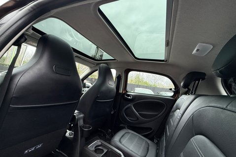 Smart Forfour BRABUS SPORT PREMIUM PLUS AUTOMATIC - £20 ROAD TAX  32