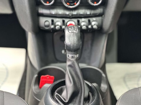 Mini Hatch 1.5 Cooper Auto 5dr 16