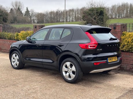 Volvo XC40 2.0 XC40 Momentum D3 5dr 11