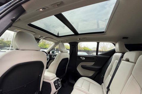 Volvo XC40 B4 INSCRIPTION MHEV 30