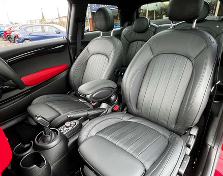 Mini Hatch 2.0 John Cooper Works Auto 3dr 61