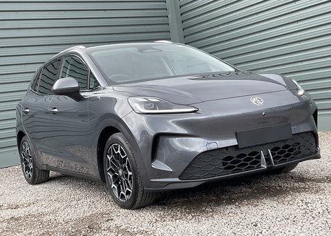 MG MG4 EV URBAN 53.9kWh PREMIUM LONG RANGE 7