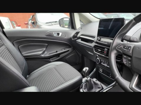 Ford Ecosport TITANIUM 13