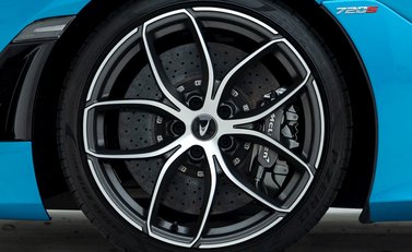 McLaren 720S Spider 13