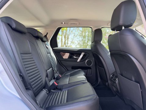 Land Rover Discovery Sport 2.0 Discovery Sport S D 4x2 5dr 12