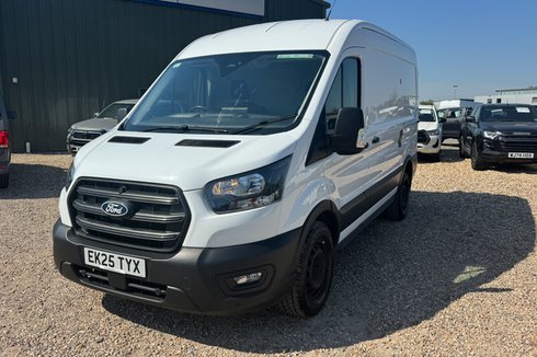 Ford Transit AUTO MWB L2H2 Medium Roof Trend 350 Air Con Sensors EURO 6 NO VAT