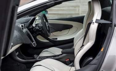 McLaren 570S Spider 17