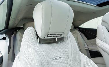 Mercedes-Benz AMG S63 Coupe Premium 15