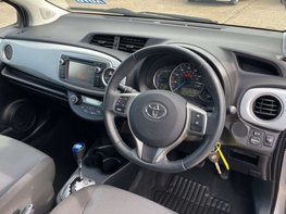 Toyota Yaris 1.5 Yaris T4 Hybrid CVT 5dr 17
