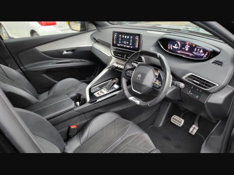 Peugeot 3008 PURETECH S/S GT PREMIUM 13