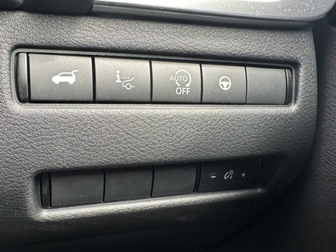 Nissan Qashqai 1.3 Dig-t Mhb 158 Tekna Xtrc 4wd 24