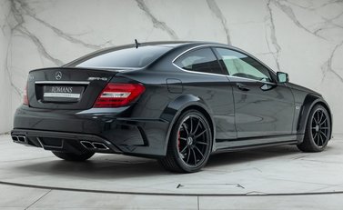 Mercedes-Benz C63 AMG Black Series 6