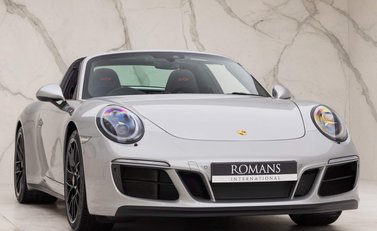Porsche 911 Targa 4 GTS (991.2) 3